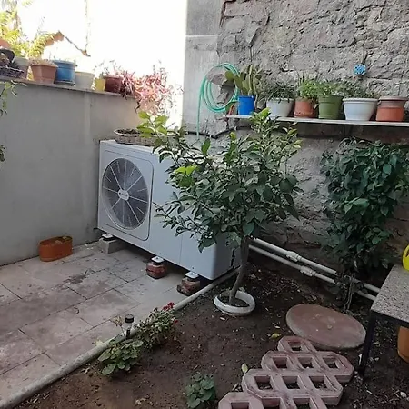 Aj Muestakil Ev Doert Odali Nyaraló *