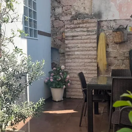 Aj Muestakil Ev Doert Odali Айвалик