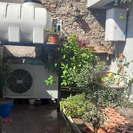 Будинок відпочинку Aj Muestakil Ev Doert Odali *