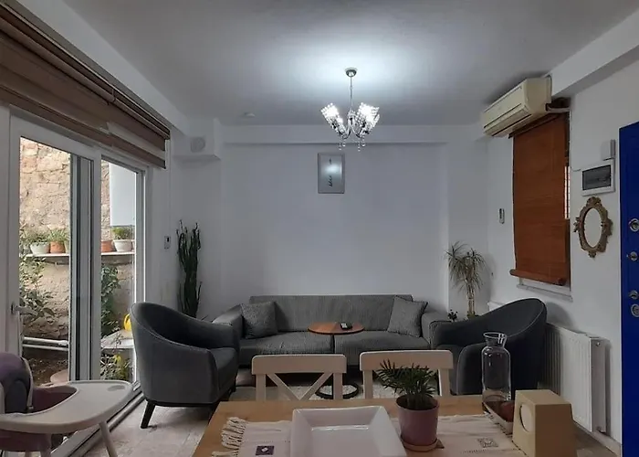 Aj Muestakil Ev Doert Odali Vakantiehuis Ayvalı