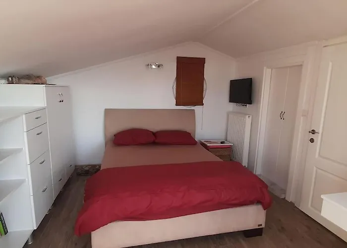 Aj Muestakil Ev Doert Odali * Ayvalı