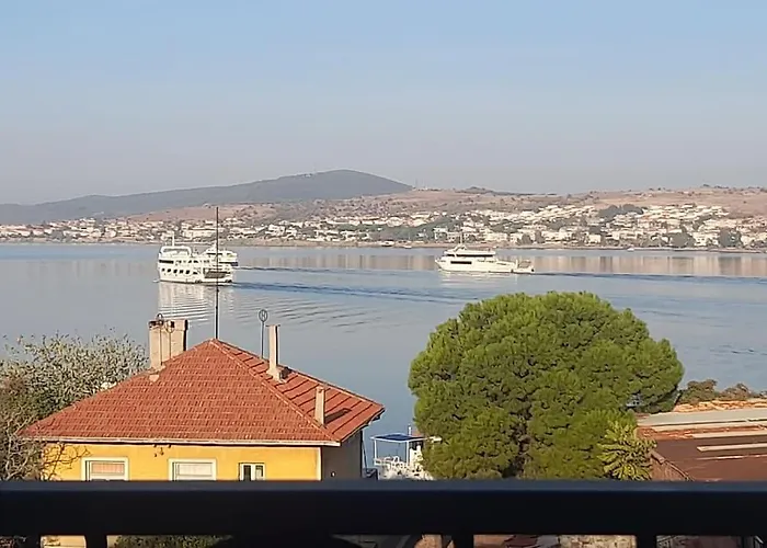 Aj Muestakil Ev Doert Odali Vakantiehuis *