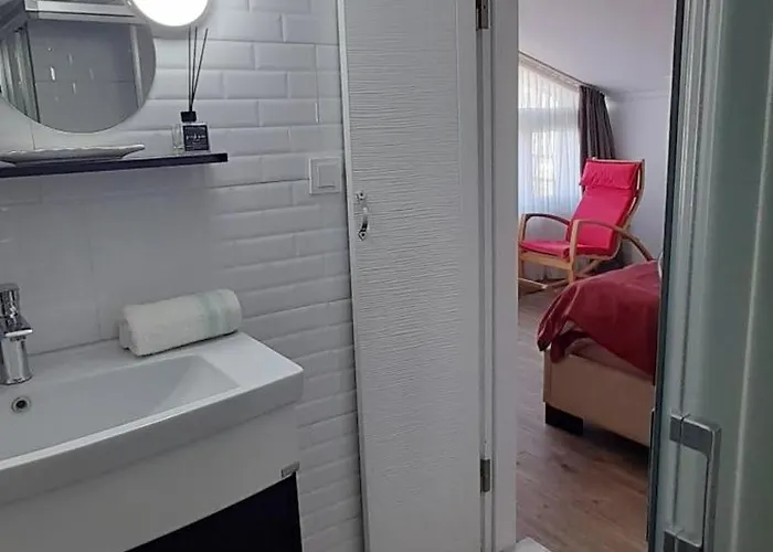 Будинок відпочинку Aj Muestakil Ev Doert Odali *