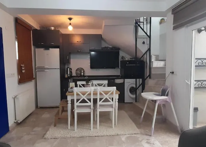 Aj Muestakil Ev Doert Odali *