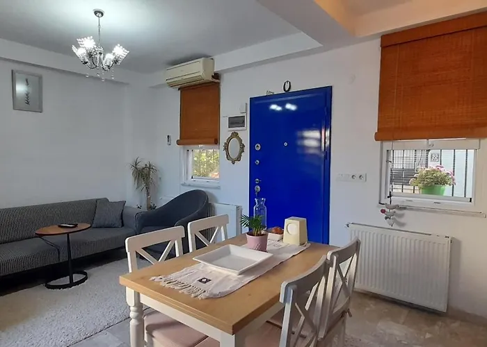 Aj Muestakil Ev Doert Odali * Ayvalik