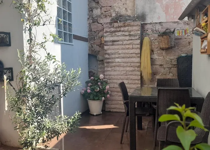 Aj Muestakil Ev Doert Odali Ayvalı